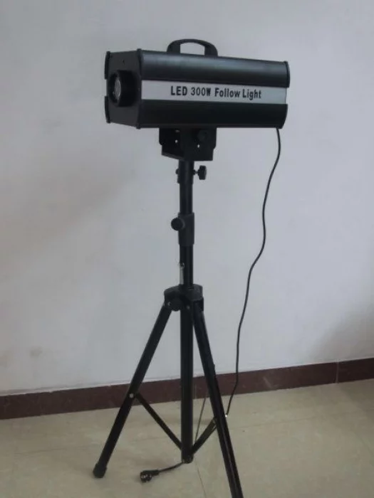 Световая пушка 200W (прожектор следящего света)