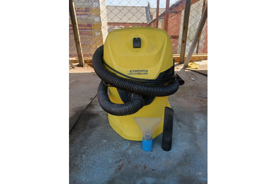 Пылесос Karcher WD3