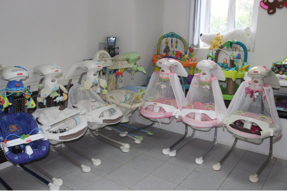 Электрокачели