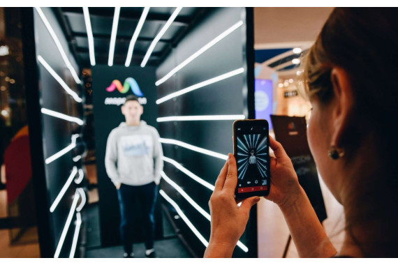 Неоновый тоннель