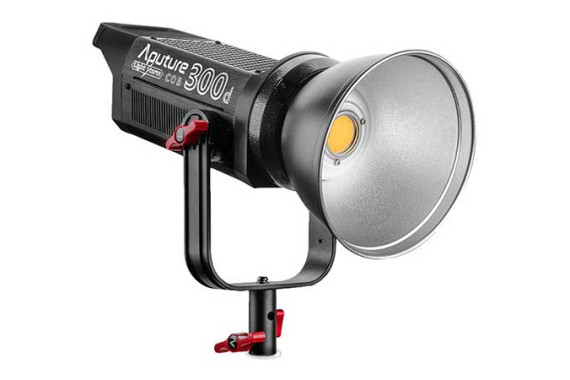 Студийный свет Aputure LS C300d