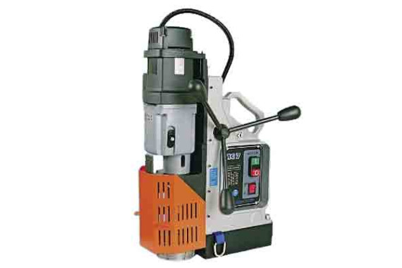 Станок на магните