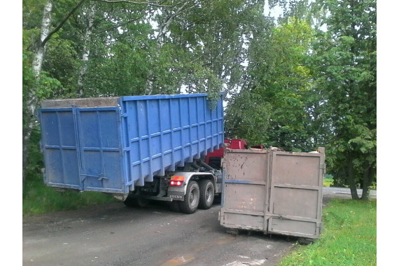 Вывоз мусора контейнерами