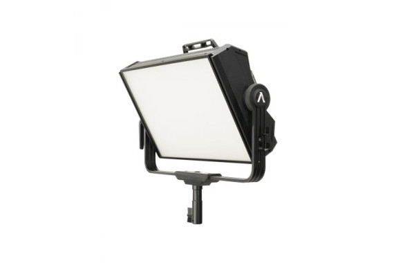 Свет RGB Aputure Nova P300c 