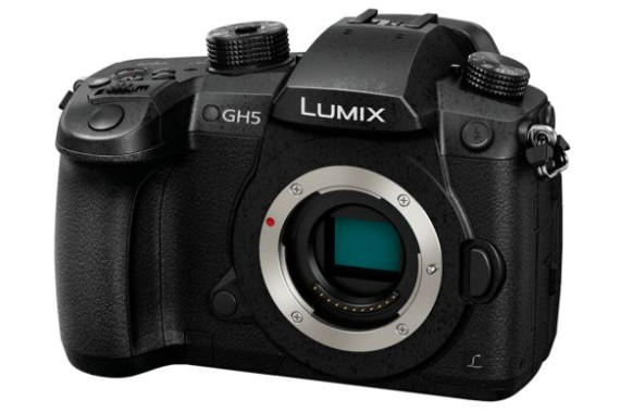 Беззеркальный фотоаппарат Panasonic Lumix GH5