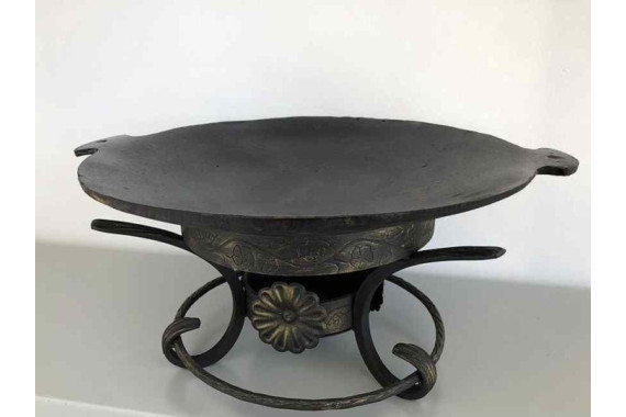 Сковорода-садж (чугунная) с подставкой