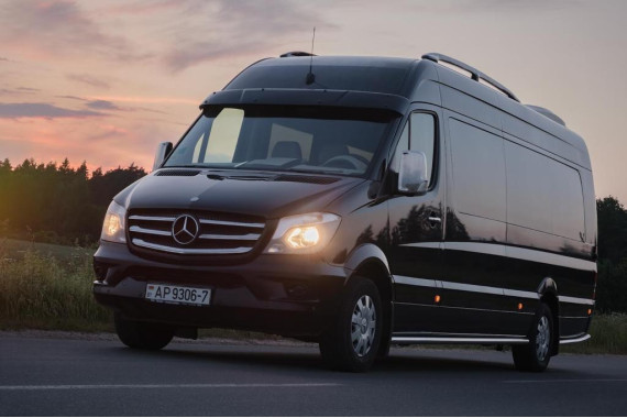 Микроавтобус с водителем 20 мест